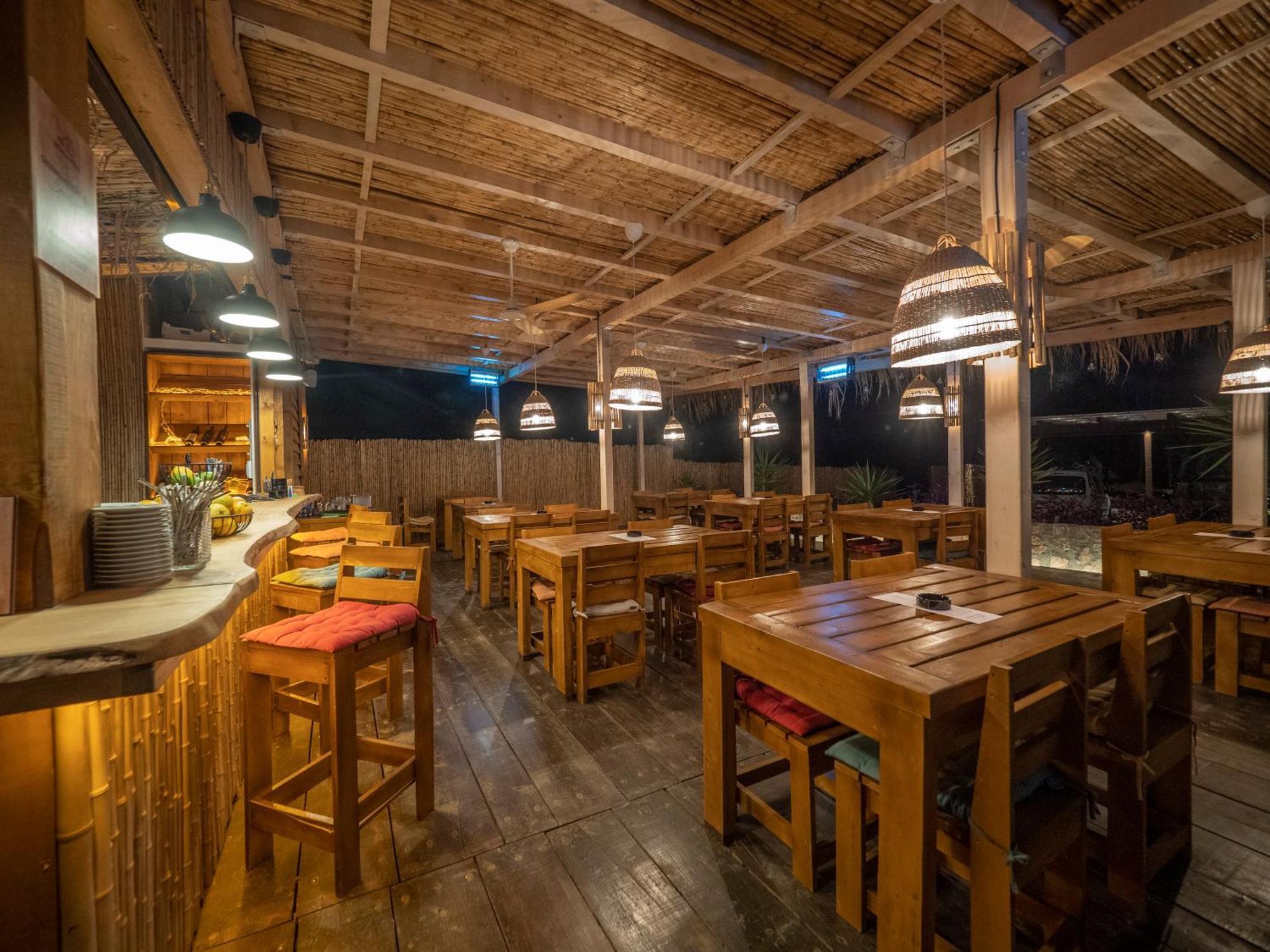 Sea Glamping Hotel Kotor Ngoại thất bức ảnh