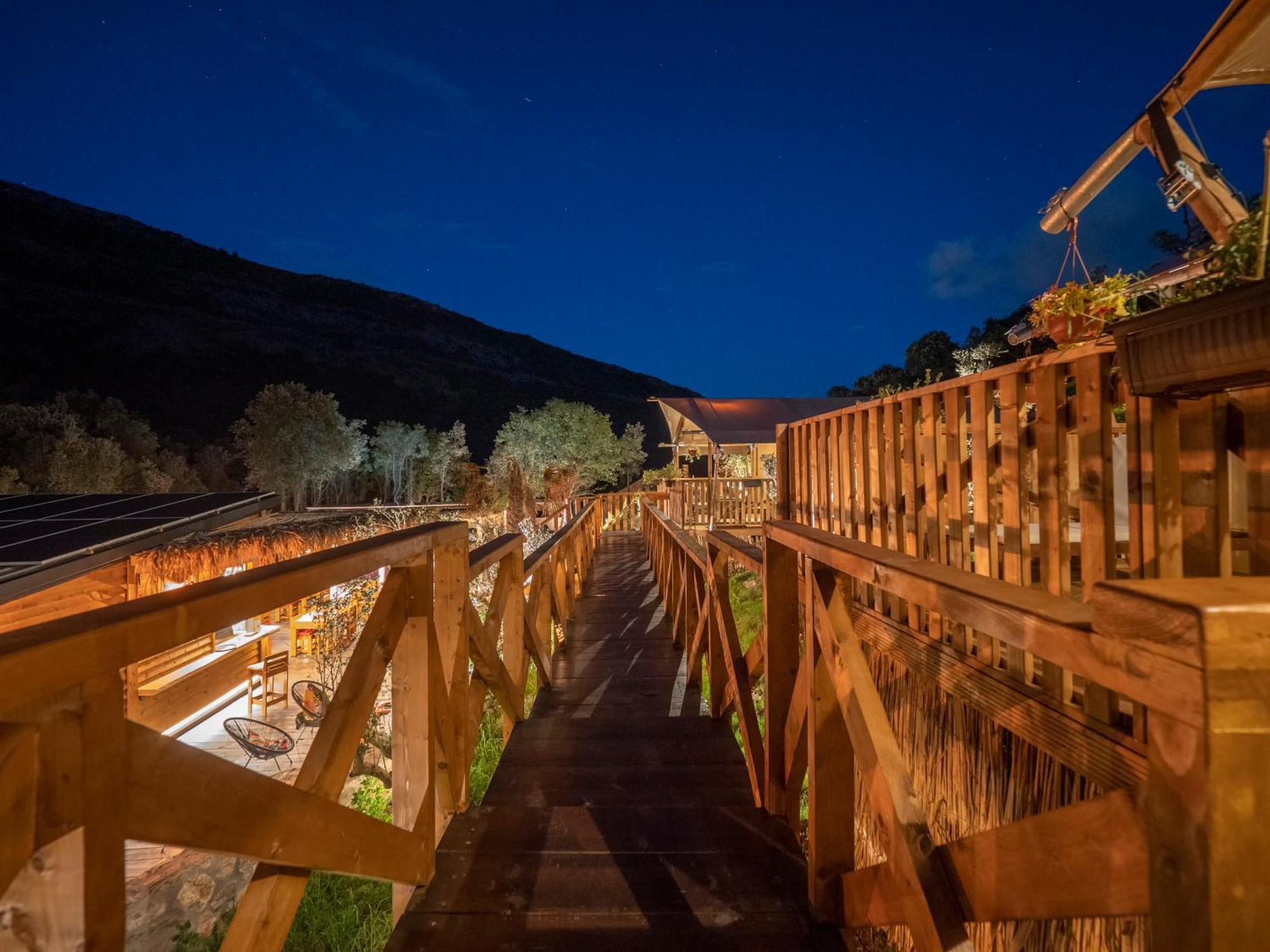 Sea Glamping Hotel Kotor Ngoại thất bức ảnh