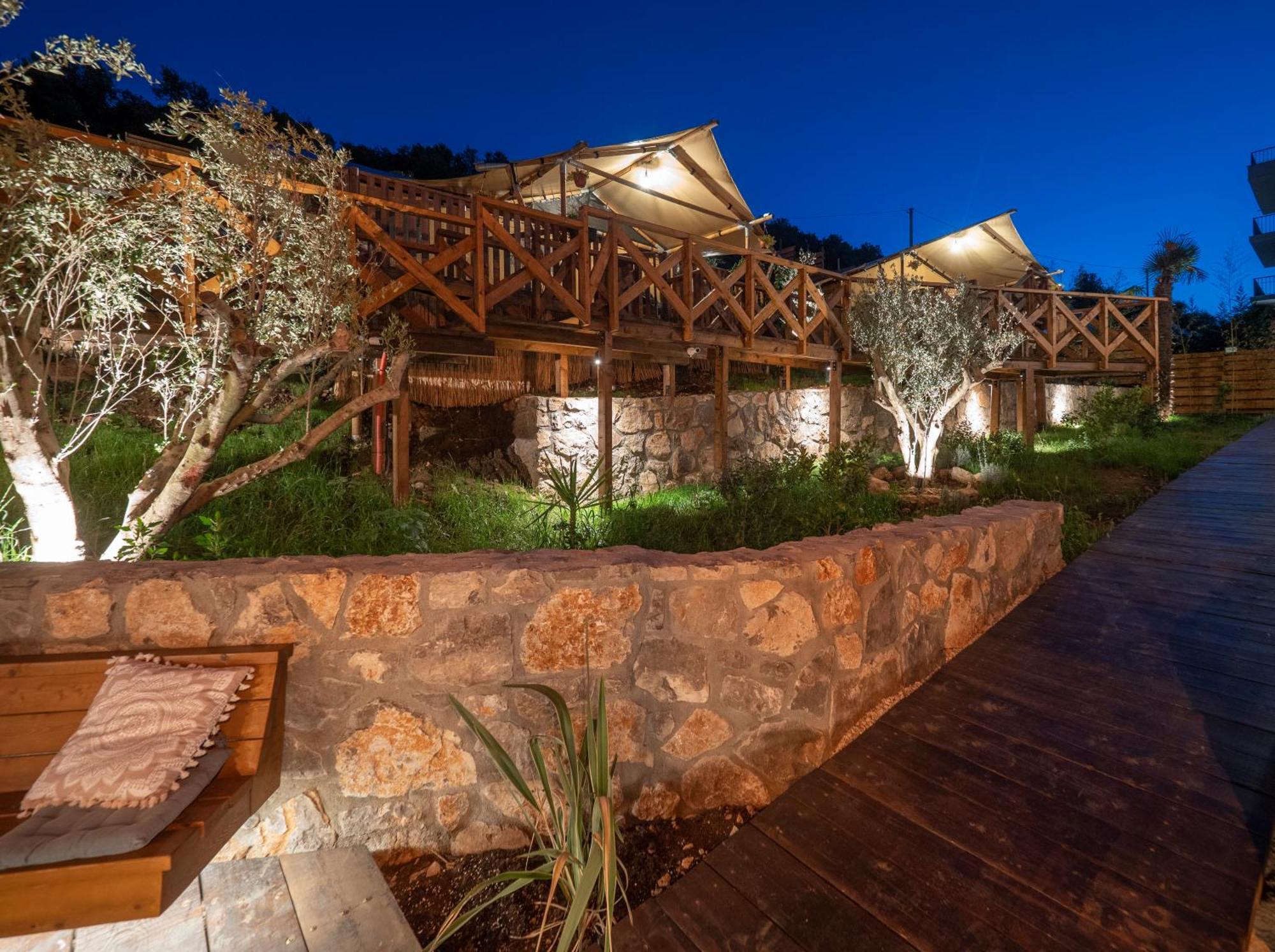 Sea Glamping Hotel Kotor Ngoại thất bức ảnh