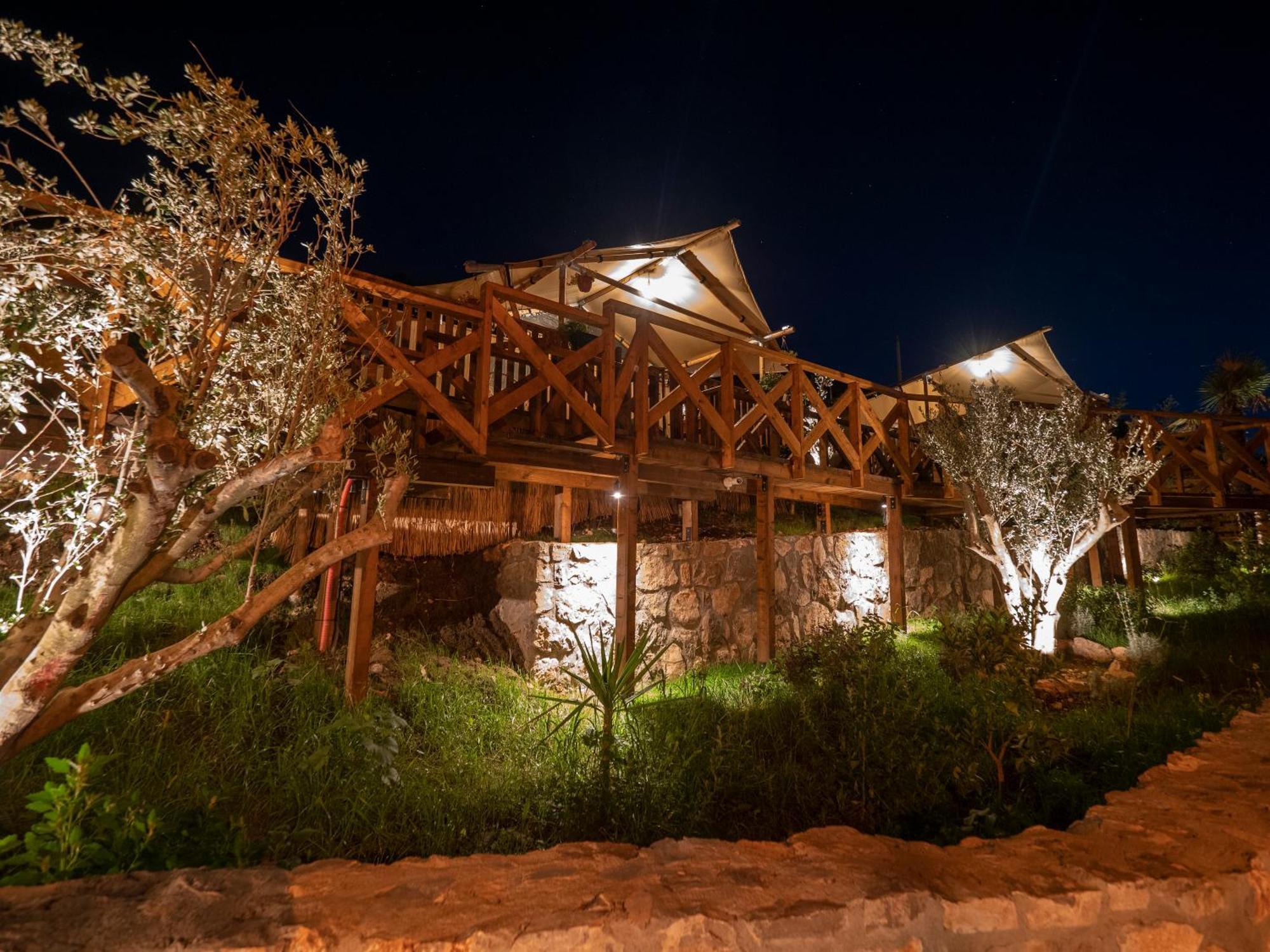 Sea Glamping Hotel Kotor Ngoại thất bức ảnh