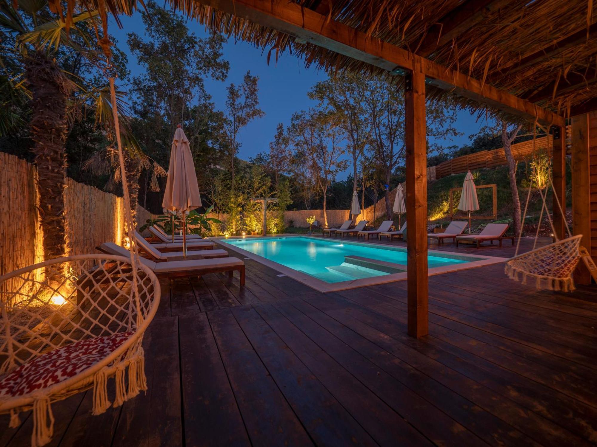 Sea Glamping Hotel Kotor Ngoại thất bức ảnh